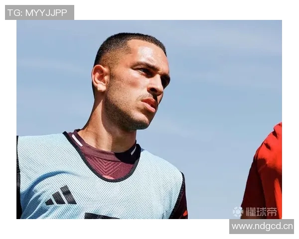 拜仁签下17岁厄瓜多尔小将奥拉亚计划外租发展潜力