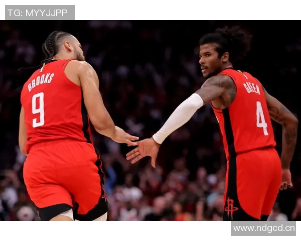 NBA赛况回顾76人战胜勇士湖人客场失利猛龙鹈鹕遭森林狼逆袭